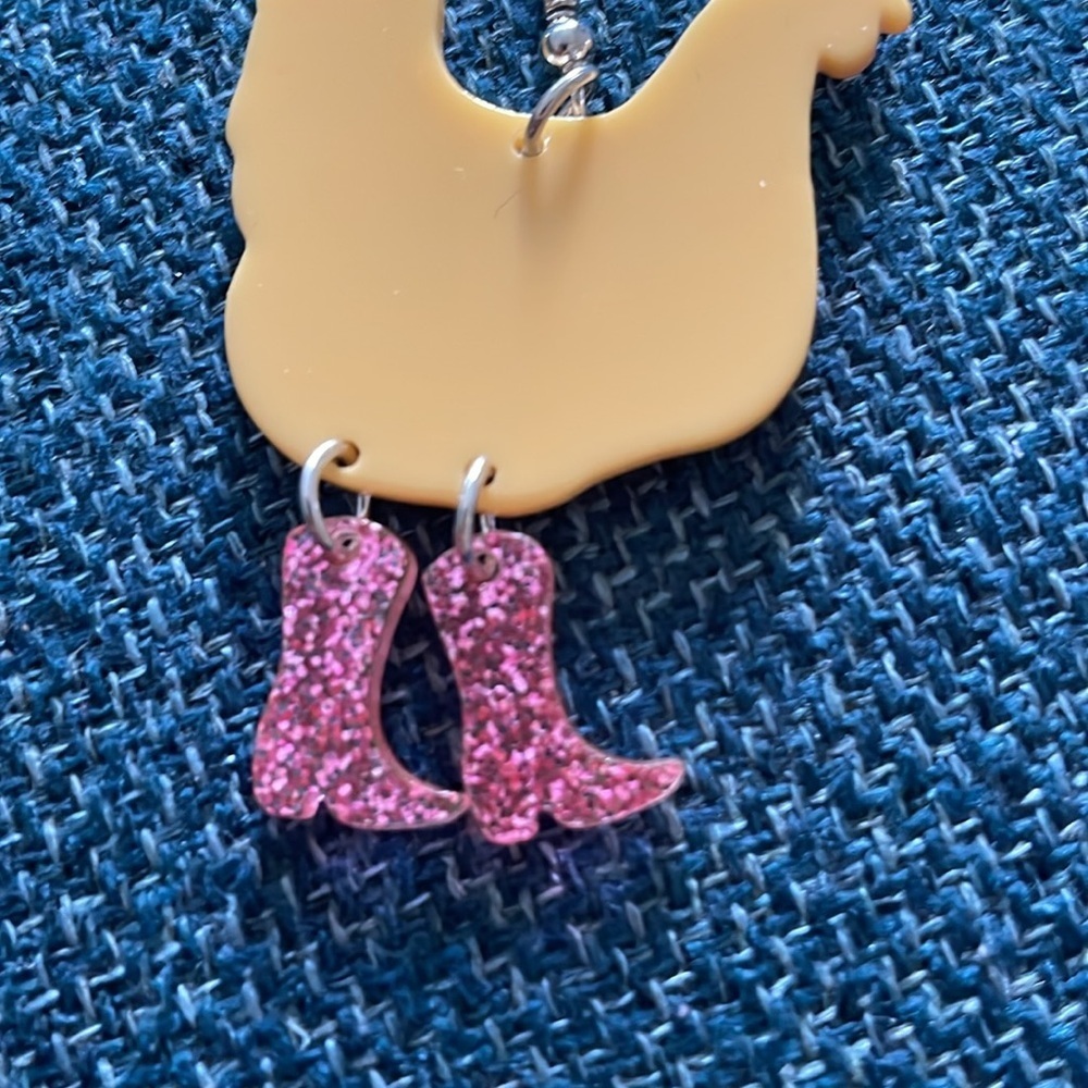 Quirky Chicken Earrings with Pink Glitter Boots - Picture 3 of 4